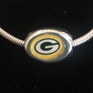 Avon NFL Packers Charm